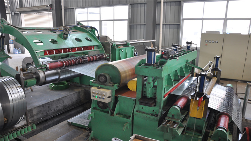 Aluminum strip slitting line